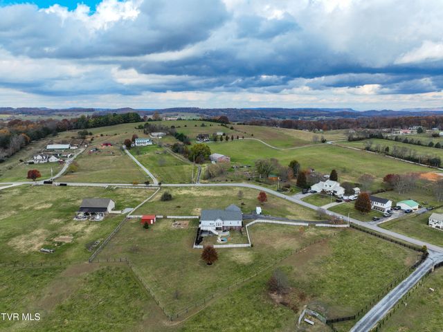 119 Good Road, Fall Branch, TN 37656