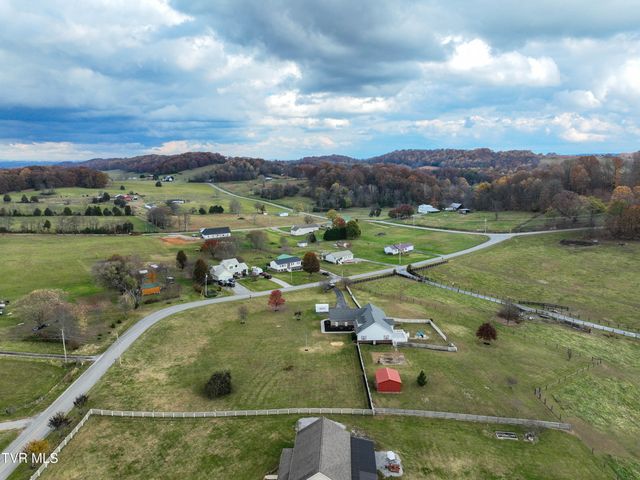 119 Good Road, Fall Branch, TN 37656