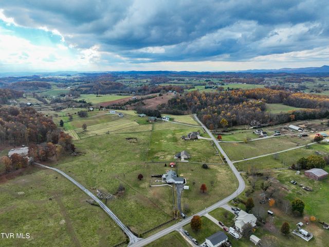 119 Good Road, Fall Branch, TN 37656