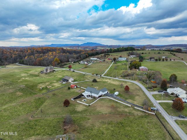 119 Good Road, Fall Branch, TN 37656