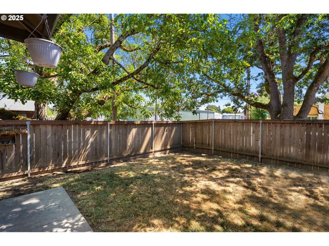 1200 W MCLOUGHLIN Blvd, Vancouver, WA 98660