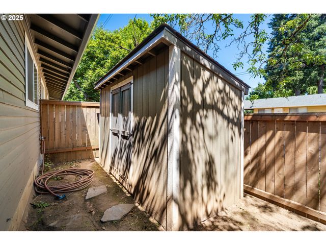 1200 W MCLOUGHLIN Blvd, Vancouver, WA 98660