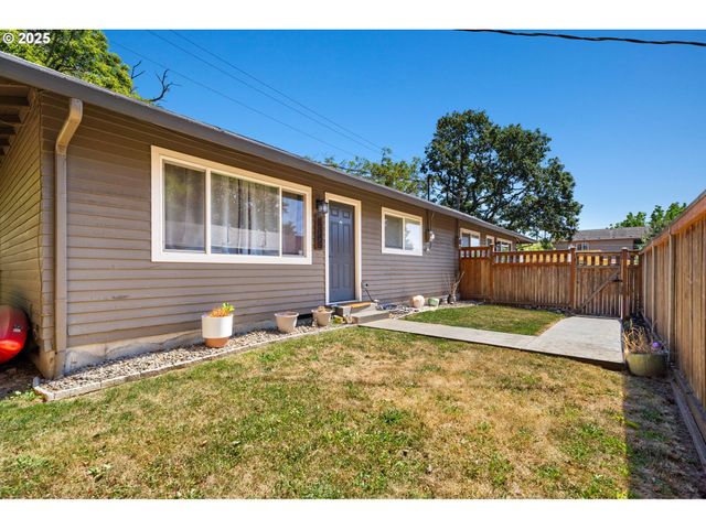 1200 W MCLOUGHLIN Blvd, Vancouver, WA 98660