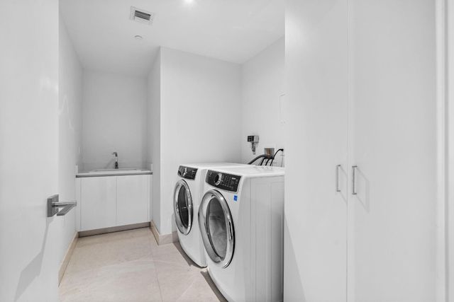 2200 N Ocean Boulevard N1003, Fort Lauderdale, FL 33305