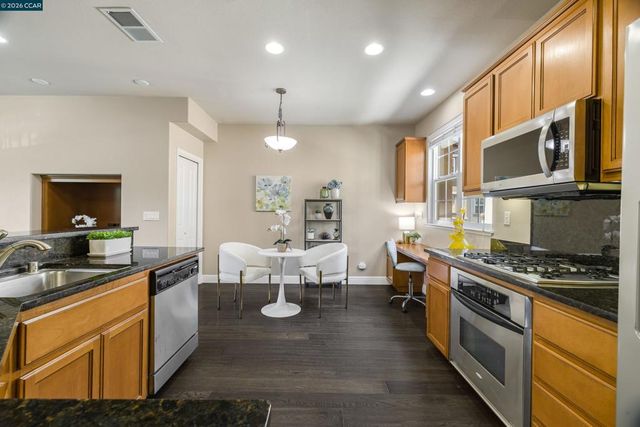 1121 1121 Haven St, Martinez, CA 94553