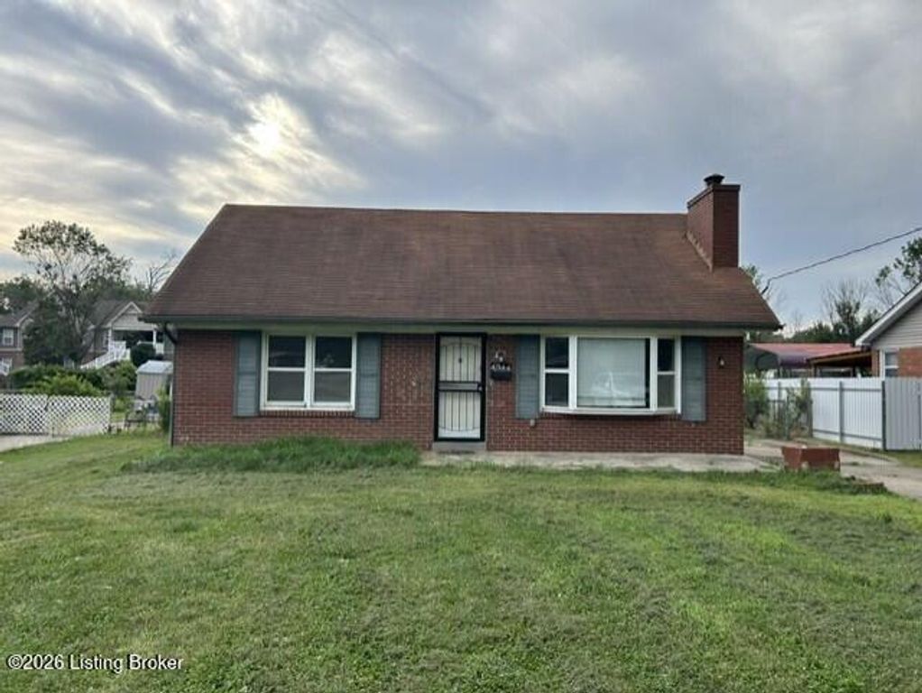 4344 Lynnview Dr, Louisville, KY 40216