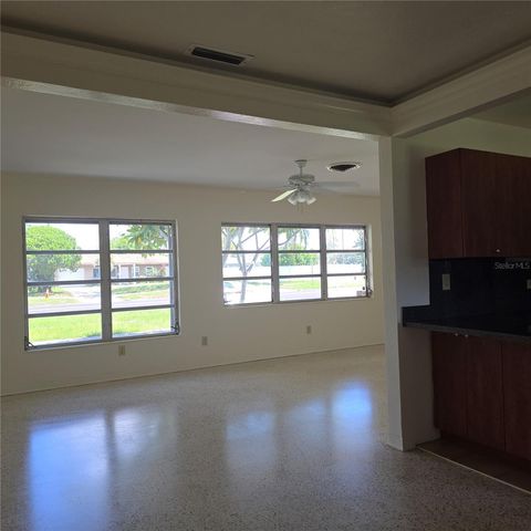 4014 22ND AVENUE N, St Petersburg, FL 33713