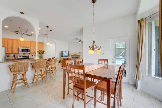 573 SW Saint Kitts Cove, Port St. Lucie, Port St Lucie, FL 34986