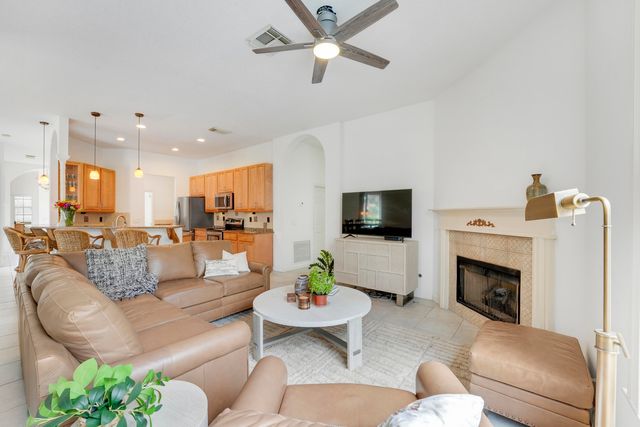 573 SW Saint Kitts Cove, Port St. Lucie, Port St Lucie, FL 34986