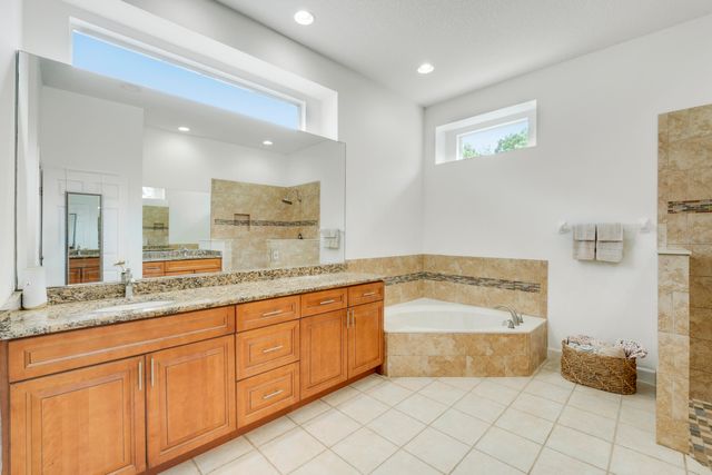 573 SW Saint Kitts Cove, Port St. Lucie, Port St Lucie, FL 34986