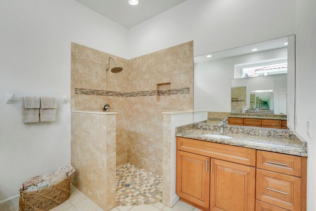 573 SW Saint Kitts Cove, Port St. Lucie, Port St Lucie, FL 34986