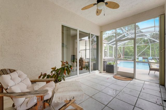 573 SW Saint Kitts Cove, Port St. Lucie, Port St Lucie, FL 34986