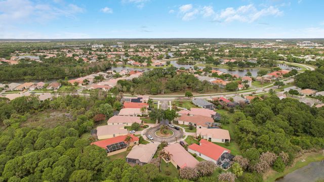 573 SW Saint Kitts Cove, Port St. Lucie, Port St Lucie, FL 34986
