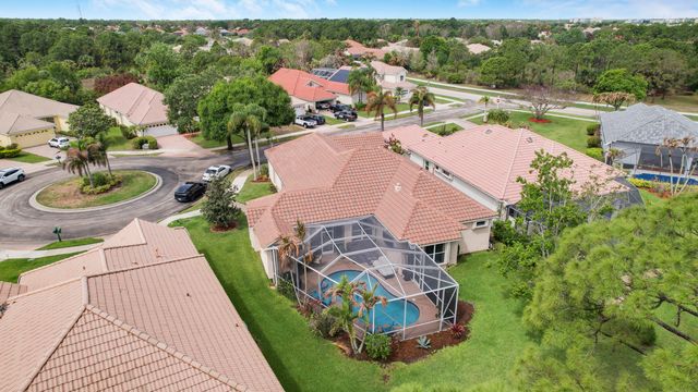 573 SW Saint Kitts Cove, Port St. Lucie, Port St Lucie, FL 34986
