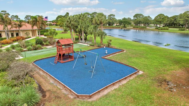573 SW Saint Kitts Cove, Port St. Lucie, Port St Lucie, FL 34986