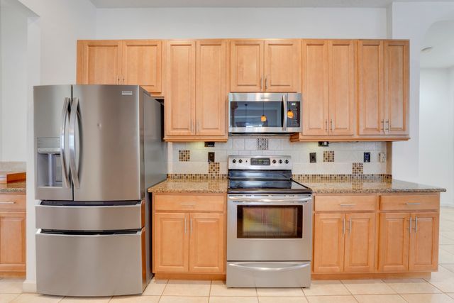 573 SW Saint Kitts Cove, Port St. Lucie, Port St Lucie, FL 34986