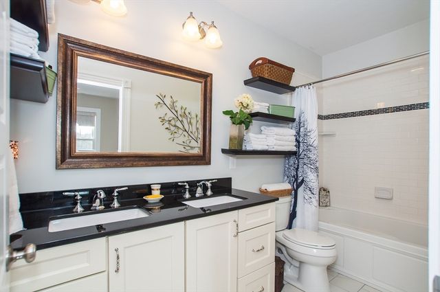 232 Melrose St 2, Newton, MA 02466