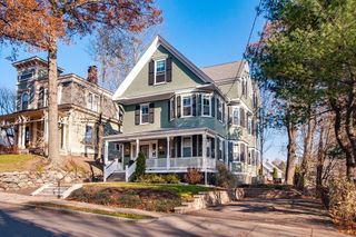 232 Melrose St 2, Newton, MA 02466