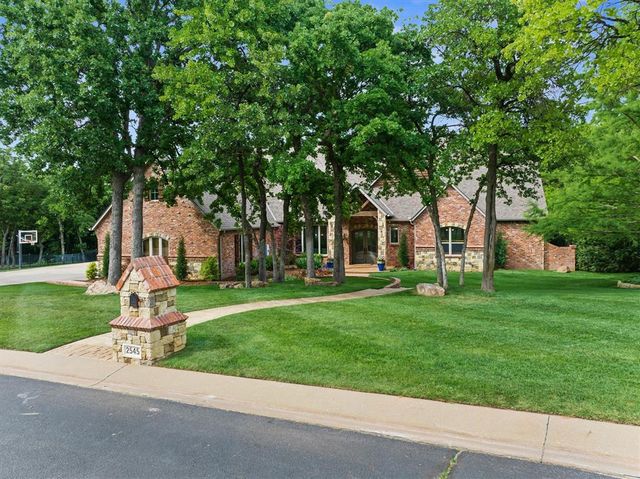 2545 Crestwood Drive, Jones, OK 73049