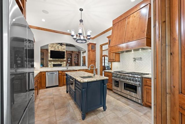 2545 Crestwood Drive, Jones, OK 73049