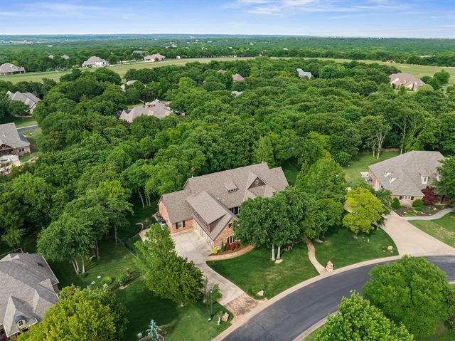 2545 Crestwood Drive, Jones, OK 73049