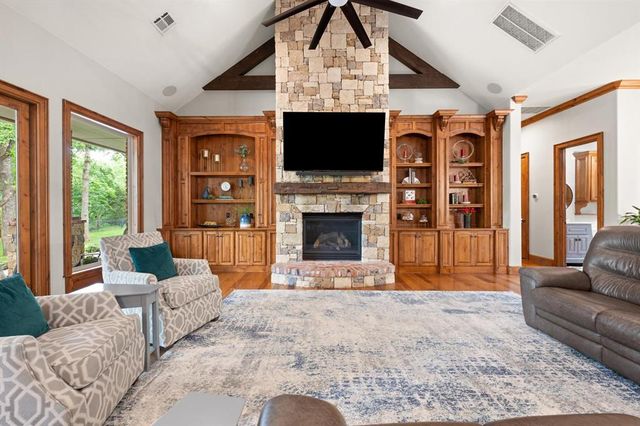2545 Crestwood Drive, Jones, OK 73049