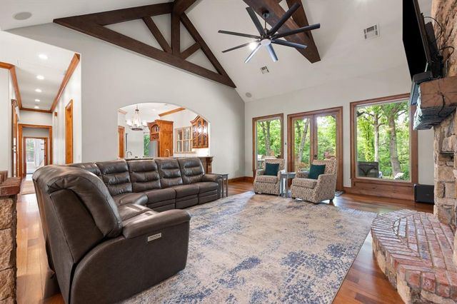 2545 Crestwood Drive, Jones, OK 73049