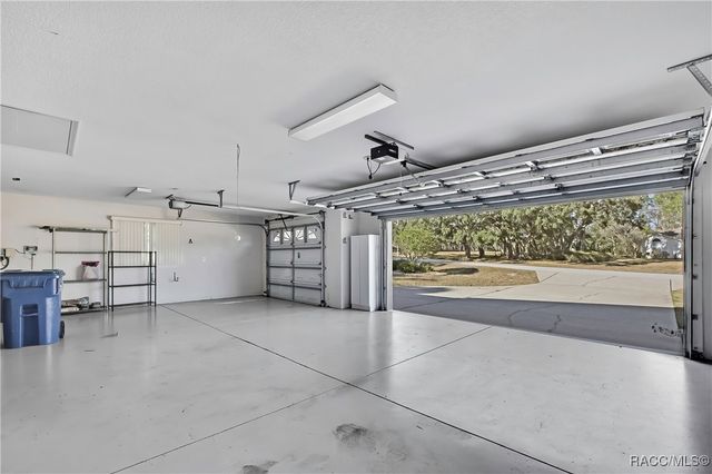 2 Quailwood Path, Homosassa, FL 34446