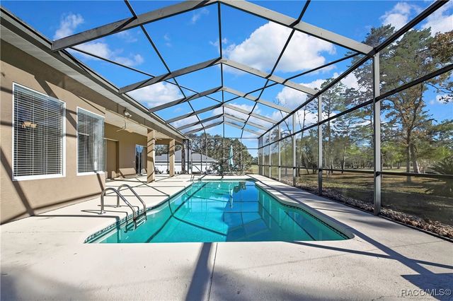 2 Quailwood Path, Homosassa, FL 34446
