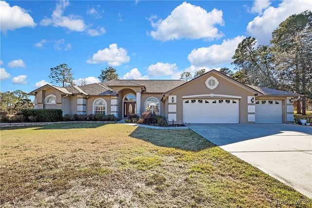 2 Quailwood Path, Homosassa, FL 34446