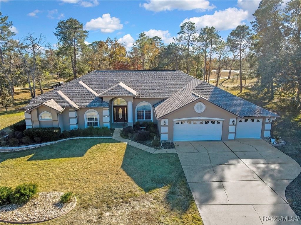 2 Quailwood Path, Homosassa, FL 34446