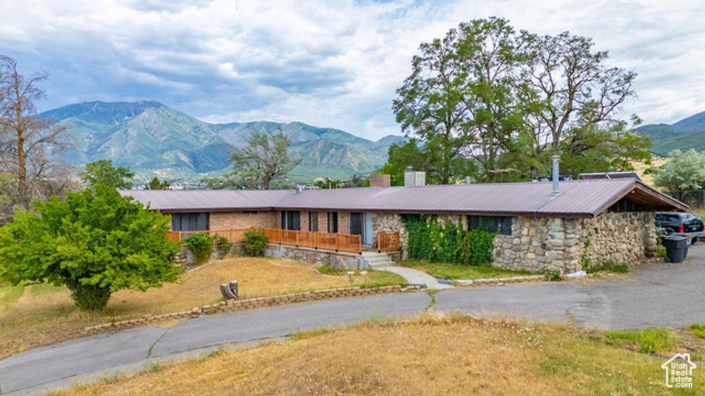 876 E 400 S, Payson, UT 84651