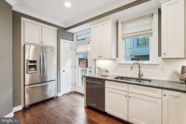 2988 STELLA BLUE LN, Fairfax, VA 22031