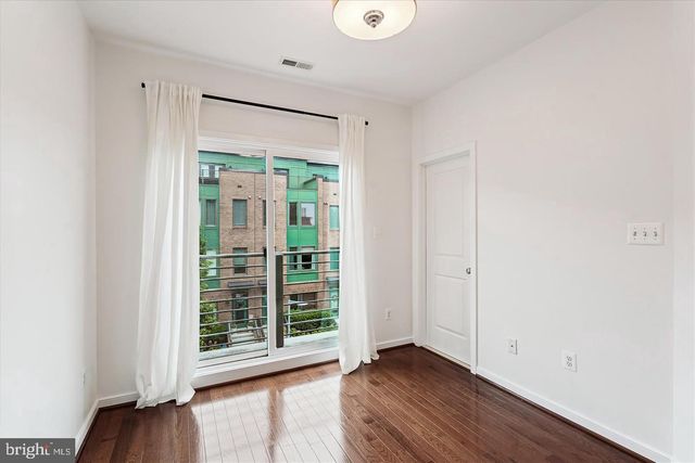 2988 STELLA BLUE LN, Fairfax, VA 22031