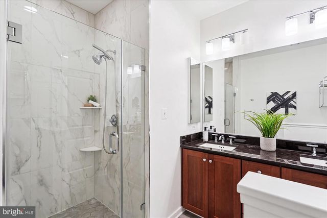 2988 STELLA BLUE LN, Fairfax, VA 22031