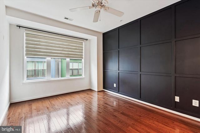 2988 STELLA BLUE LN, Fairfax, VA 22031