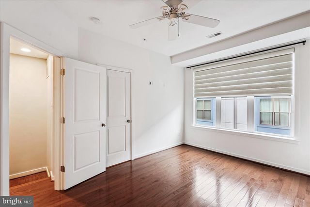 2988 STELLA BLUE LN, Fairfax, VA 22031