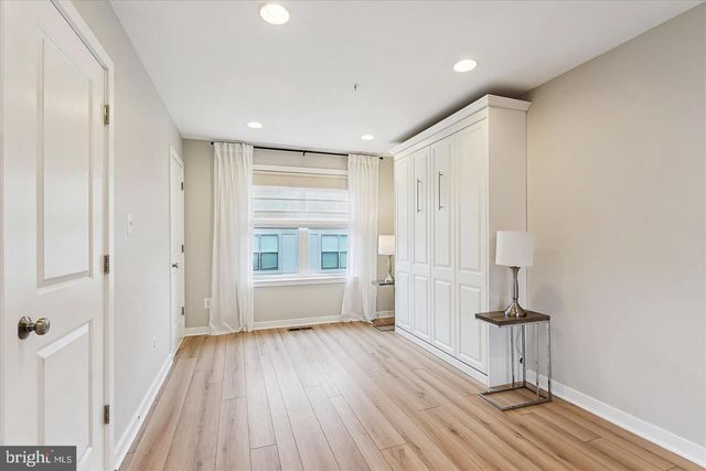 2988 STELLA BLUE LN, Fairfax, VA 22031