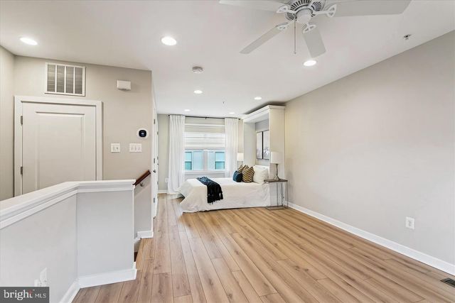 2988 STELLA BLUE LN, Fairfax, VA 22031