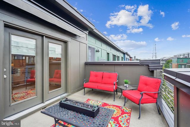 2988 STELLA BLUE LN, Fairfax, VA 22031