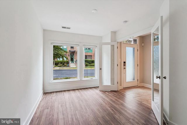 2988 STELLA BLUE LN, Fairfax, VA 22031