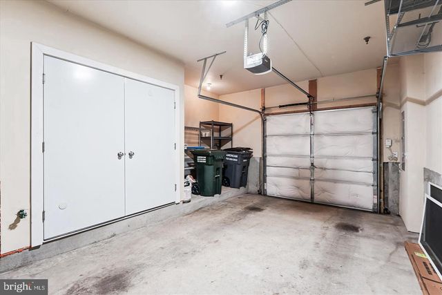 2988 STELLA BLUE LN, Fairfax, VA 22031