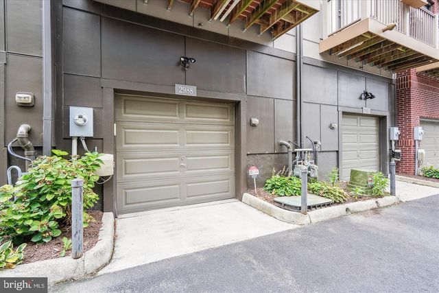 2988 STELLA BLUE LN, Fairfax, VA 22031