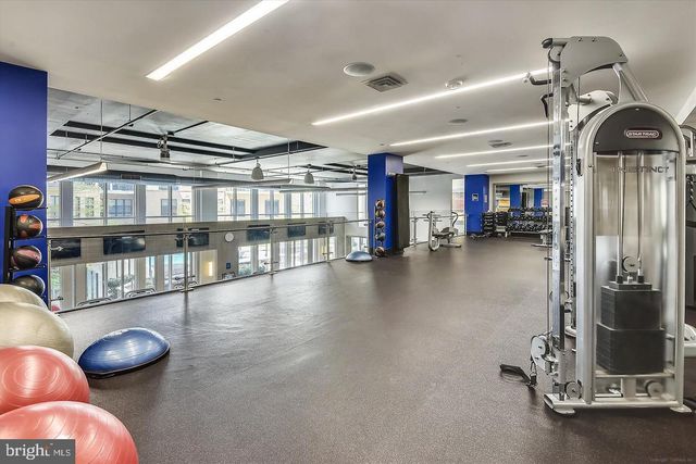 2988 STELLA BLUE LN, Fairfax, VA 22031