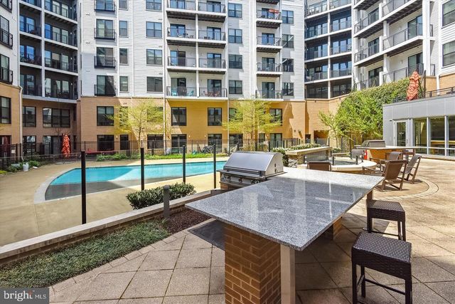 2988 STELLA BLUE LN, Fairfax, VA 22031