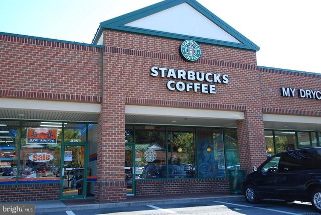 2988 STELLA BLUE LN, Fairfax, VA 22031