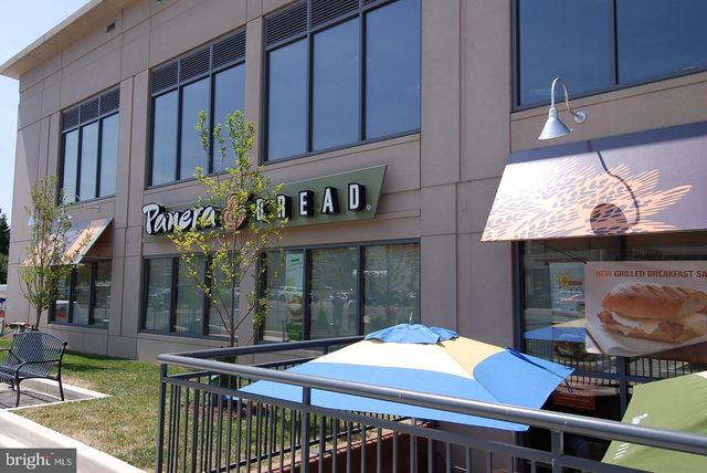 2988 STELLA BLUE LN, Fairfax, VA 22031