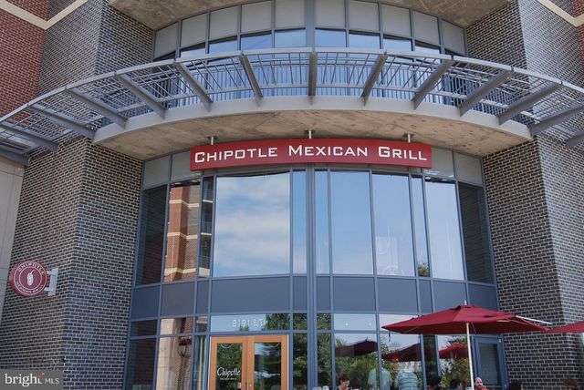 2988 STELLA BLUE LN, Fairfax, VA 22031