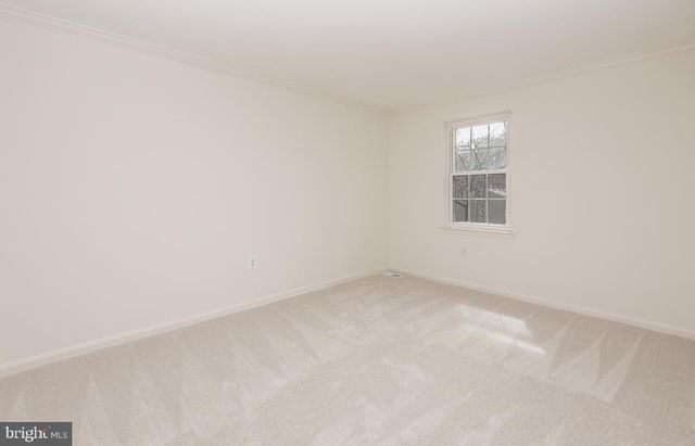 5756 WALNUT WOOD LN LN, Burke, VA 22015