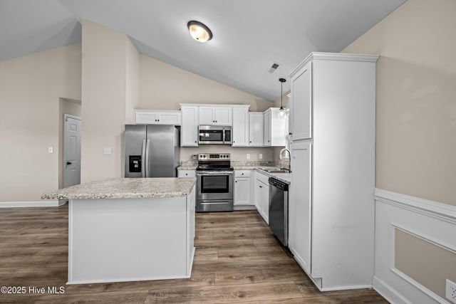 111 Easton Drive, Richlands, NC 28574